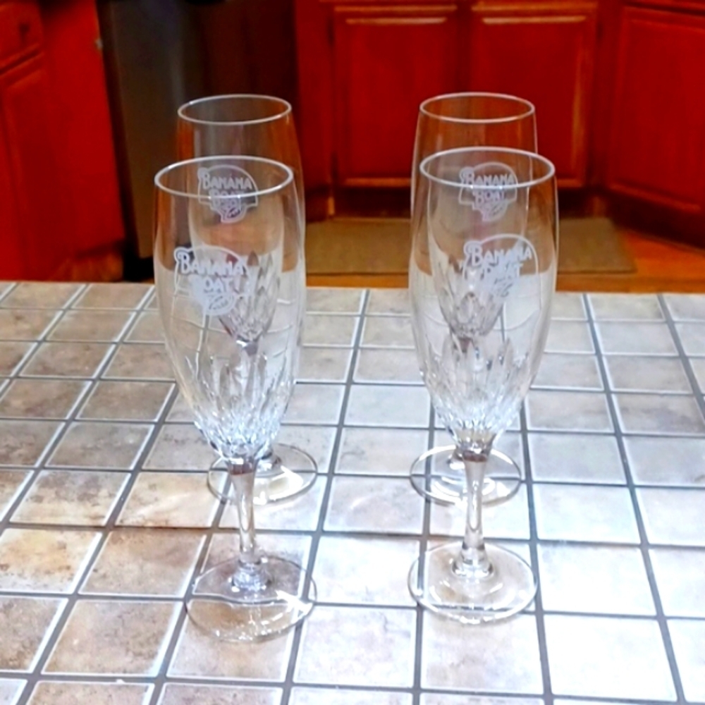 Banana Boat‎  Crystal Set Of 4 Glasses 7 Tall